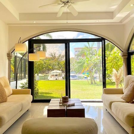 Charming Lagoon Front Villa By Casa Paraiso Cancún Kültér fotó