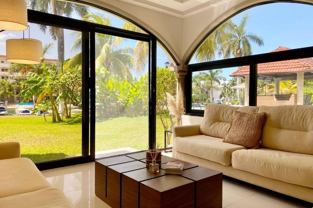 Charming Lagoon Front Villa By Casa Paraiso Cancún Kültér fotó